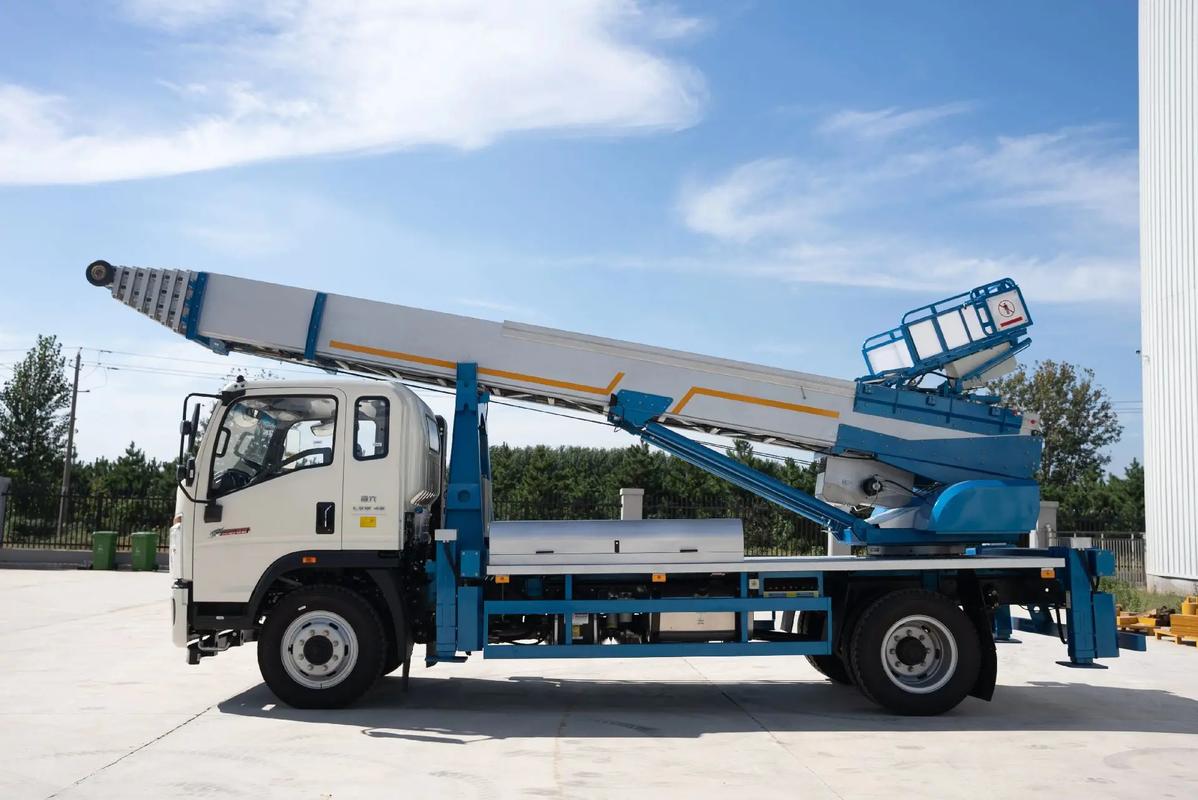 淄博云梯上料车租赁费用