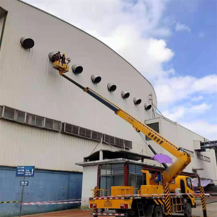 淄博高空作业车出租服务：专业广告牌安装解决方案