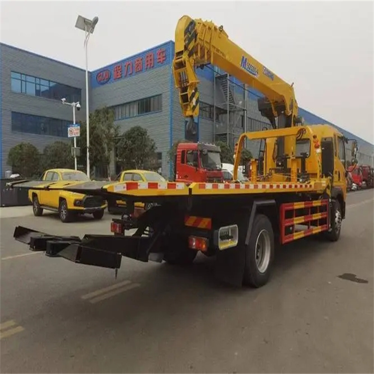 淄博附近小随车吊出租电话，轻松解决搬运烦恼