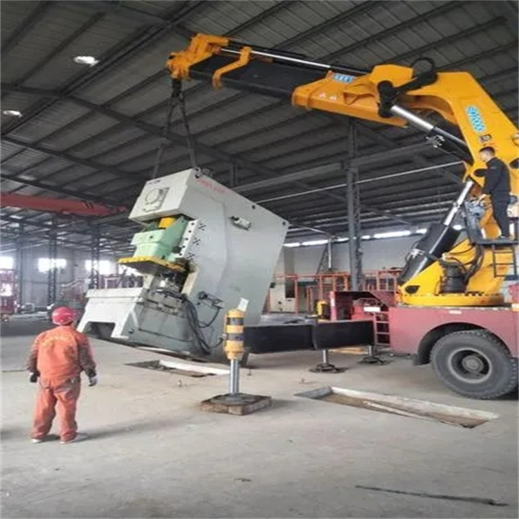 淄博80吨折臂吊车出租附近电话