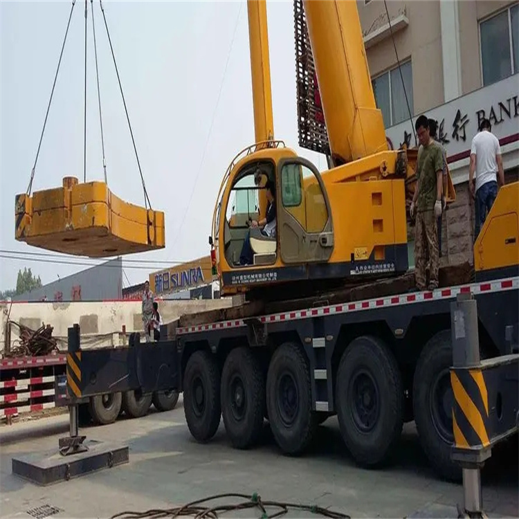 淄博当地吊车出租|机器吊装|75吨|工厂搬迁服务